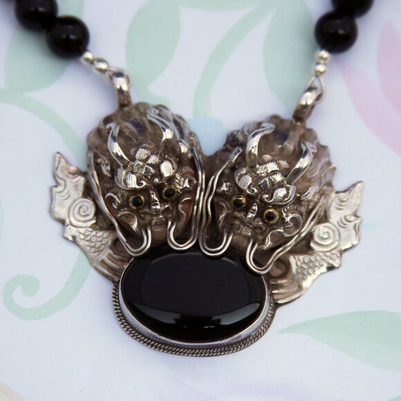 Vintage Nepalese Double Dragon & Onyx Pendant Necklace - Picture 5 of 5